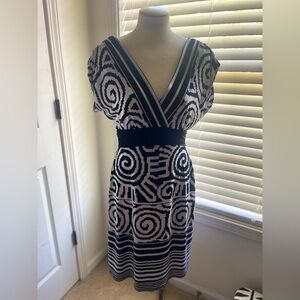 Like new condition Roulette Dress Brown White Sleeveless V Front Belted